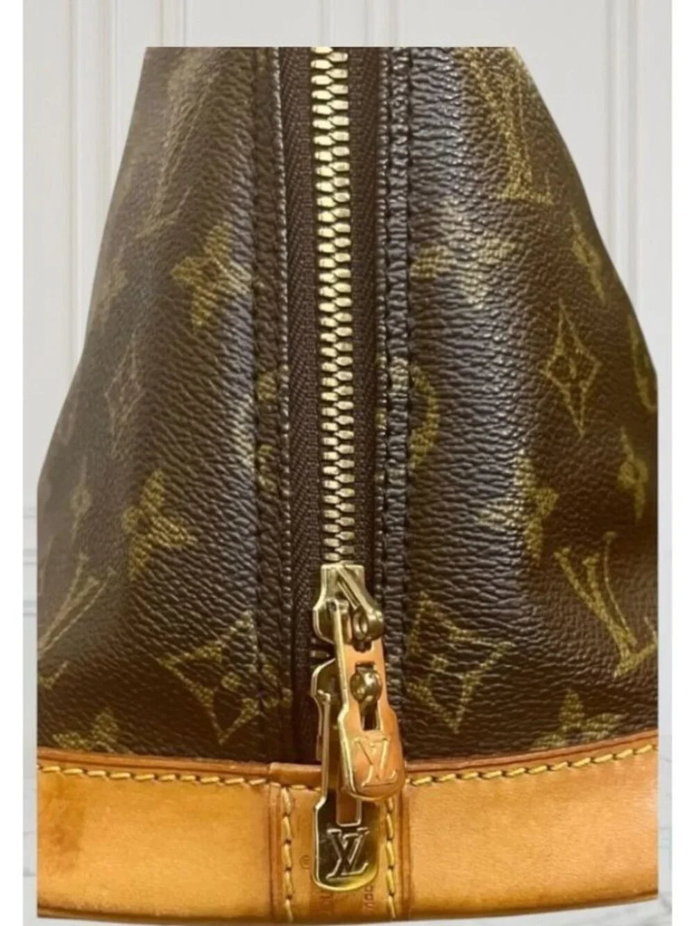 Louis Vuitton Monogram Alma PM Brown Canvas Leather Handbag